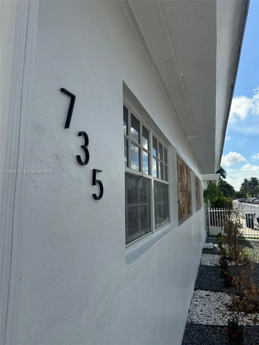 Miami Beach, Florida 33141, ,Residential Income,For Sale,A11980677