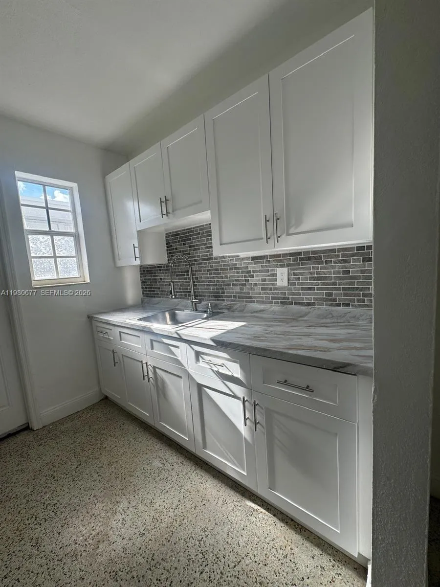 Miami Beach, Florida 33141, ,Residential Income,For Sale,A11980677