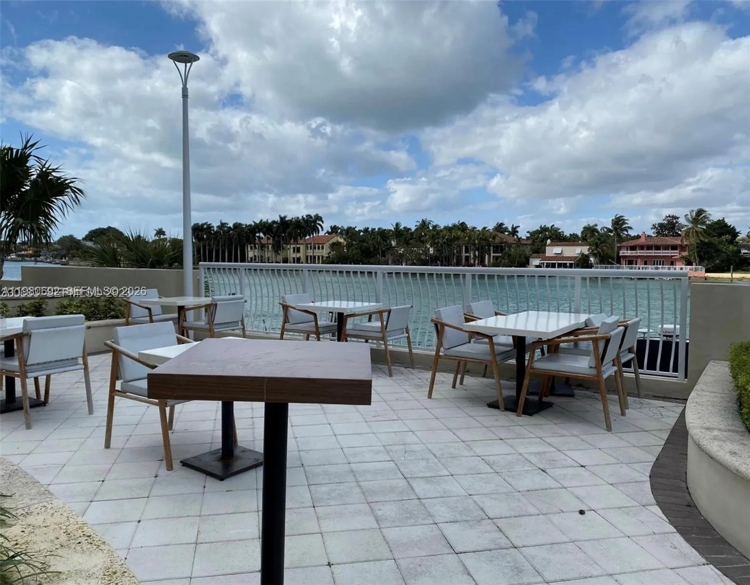 5600 Collins Ave 9y, Miami Beach, Florida 33140, Miami Beach, Florida 33140, 2 Bedrooms Bedrooms, ,2 BathroomsBathrooms,Residential Lease,For Rent,5600 Collins Ave 9y, Miami Beach, Florida 33140,A11980692