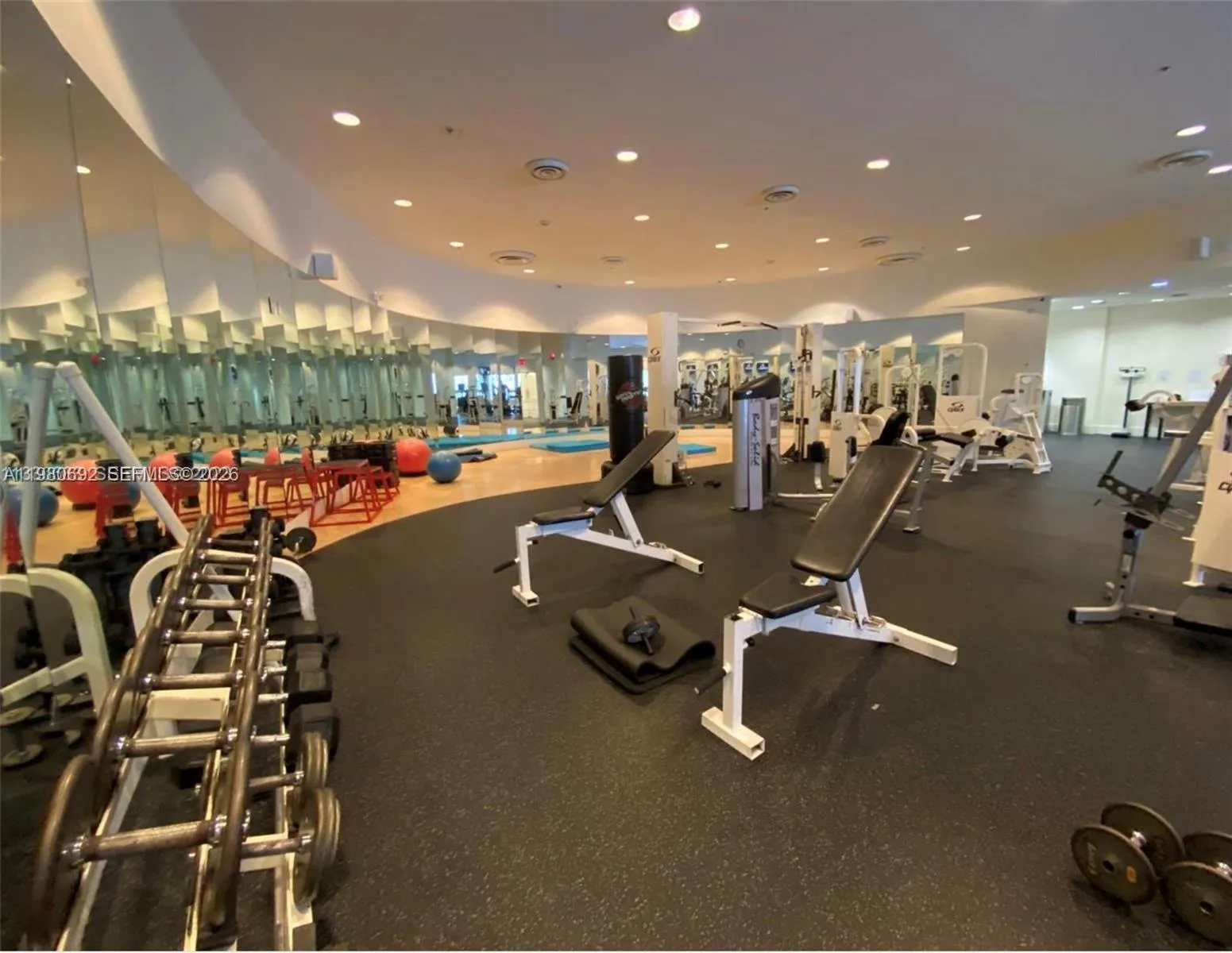 5600 Collins Ave 9y, Miami Beach, Florida 33140, Miami Beach, Florida 33140, 2 Bedrooms Bedrooms, ,2 BathroomsBathrooms,Residential Lease,For Rent,5600 Collins Ave 9y, Miami Beach, Florida 33140,A11980692