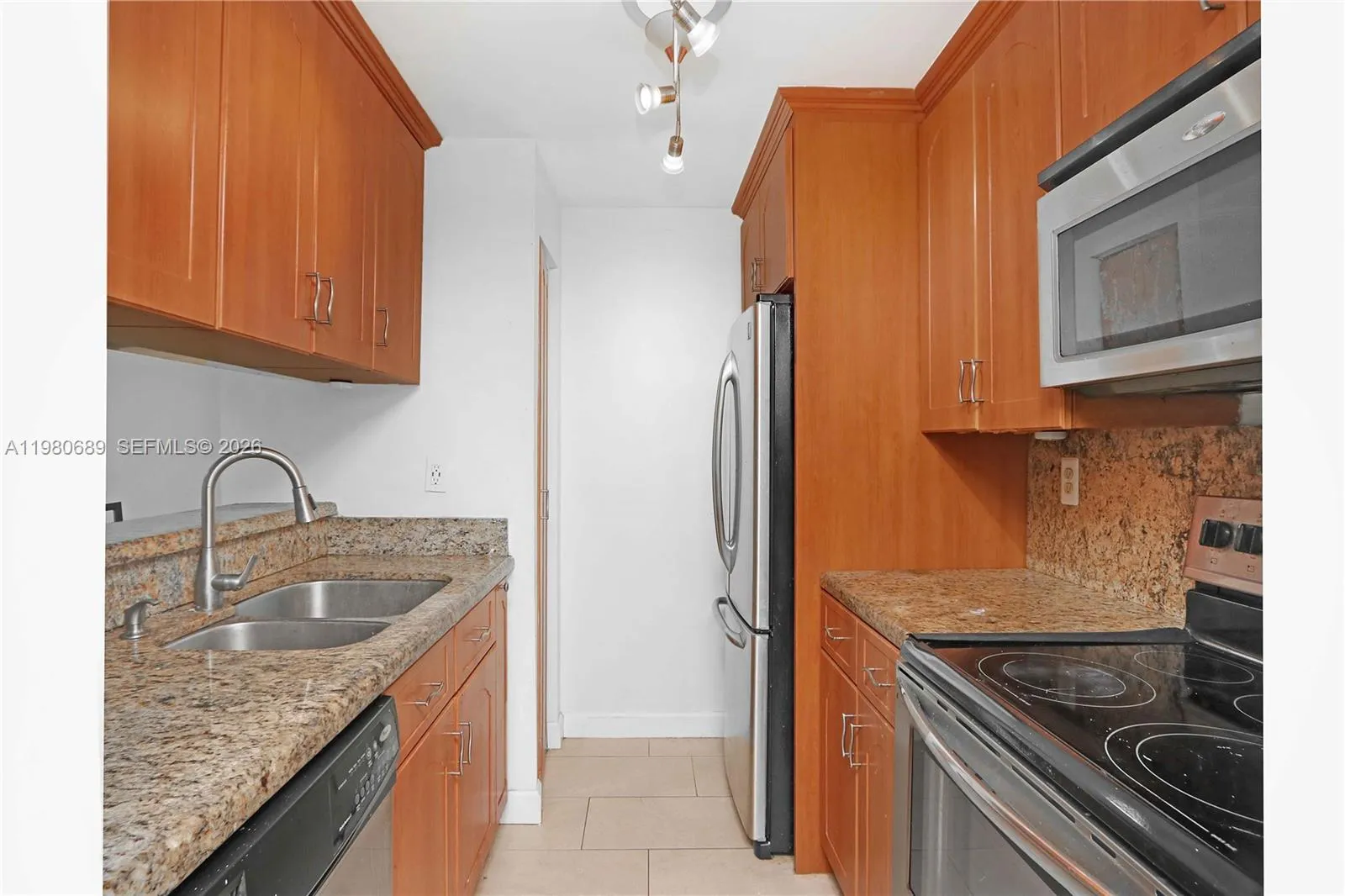 8006 Sw 149th Ave D403, Miami, Florida 33193, Miami, Florida 33193, 2 Bedrooms Bedrooms, ,2 BathroomsBathrooms,Residential Lease,For Rent,8006 Sw 149th Ave D403, Miami, Florida 33193,A11980689