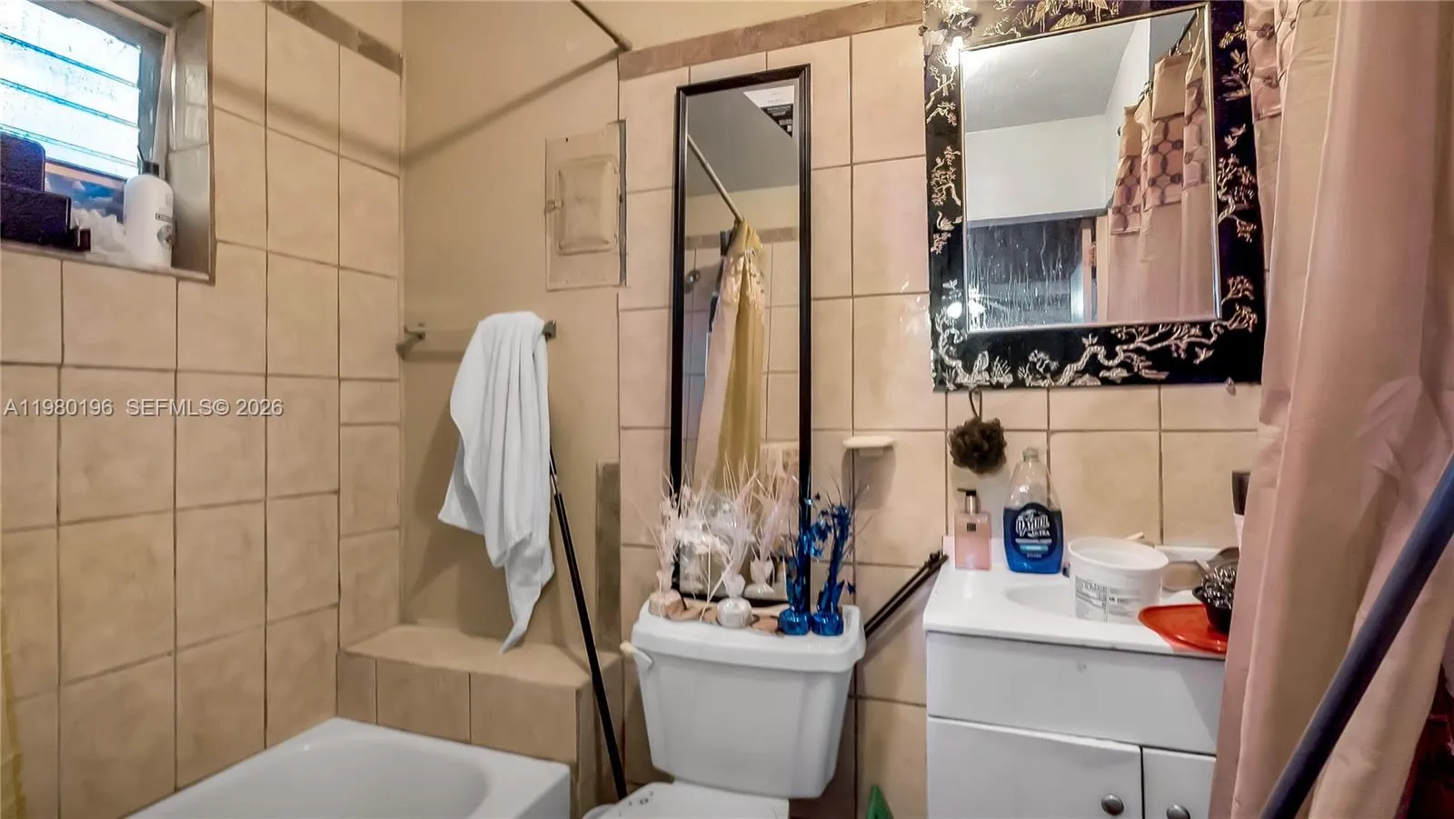 3570 Nw 34th Way, Lauderdale Lakes, Florida 33309, Lauderdale Lakes, Florida 33309, 3 Bedrooms Bedrooms, ,2 BathroomsBathrooms,Residential,For Sale,3570 Nw 34th Way, Lauderdale Lakes, Florida 33309,A11980196