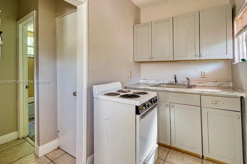 2378 Nw 60th St, Miami, Florida 33142, Miami, Florida 33142, ,Residential Income,For Sale,2378 Nw 60th St, Miami, Florida 33142,A11980749