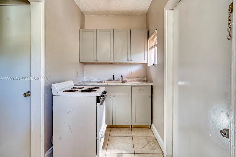 2378 Nw 60th St, Miami, Florida 33142, Miami, Florida 33142, ,Residential Income,For Sale,2378 Nw 60th St, Miami, Florida 33142,A11980749