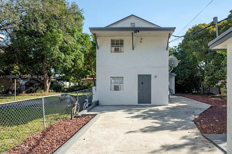 2378 Nw 60th St, Miami, Florida 33142, Miami, Florida 33142, ,Residential Income,For Sale,2378 Nw 60th St, Miami, Florida 33142,A11980749