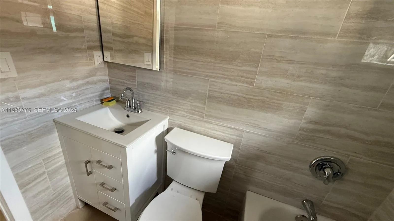 220 Nw 12th St, Pompano Beach, Florida 33060, Pompano Beach, Florida 33060, ,Residential Income,For Sale,220 Nw 12th St, Pompano Beach, Florida 33060,A11980775