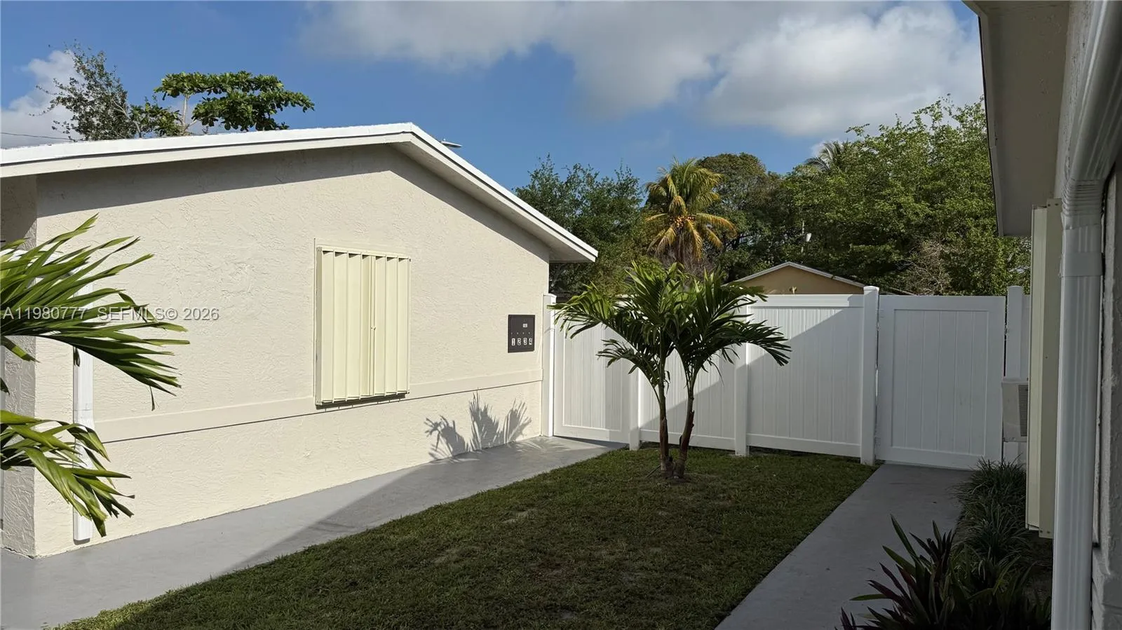 216 Nw 12th St, Pompano Beach, Florida 33060, Pompano Beach, Florida 33060, ,Residential Income,For Sale,216 Nw 12th St, Pompano Beach, Florida 33060,A11980777