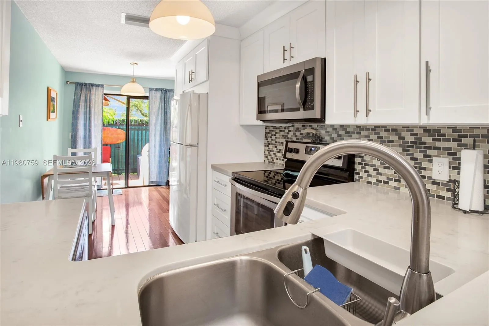 402 Se 14th St, Dania Beach, Florida 33004, Dania Beach, Florida 33004, 2 Bedrooms Bedrooms, ,2 BathroomsBathrooms,Residential,For Sale,402 Se 14th St, Dania Beach, Florida 33004,A11980759