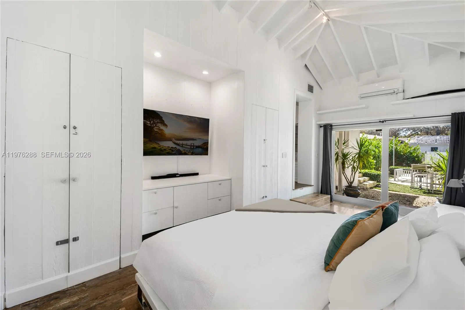 1098 Ne 99th St, Miami Shores, Florida 33138, Miami Shores, Florida 33138, 3 Bedrooms Bedrooms, ,2 BathroomsBathrooms,Residential,For Sale,1098 Ne 99th St, Miami Shores, Florida 33138,A11976288