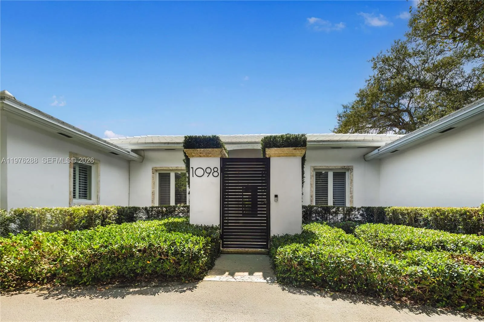 1098 Ne 99th St, Miami Shores, Florida 33138, Miami Shores, Florida 33138, 3 Bedrooms Bedrooms, ,2 BathroomsBathrooms,Residential,For Sale,1098 Ne 99th St, Miami Shores, Florida 33138,A11976288