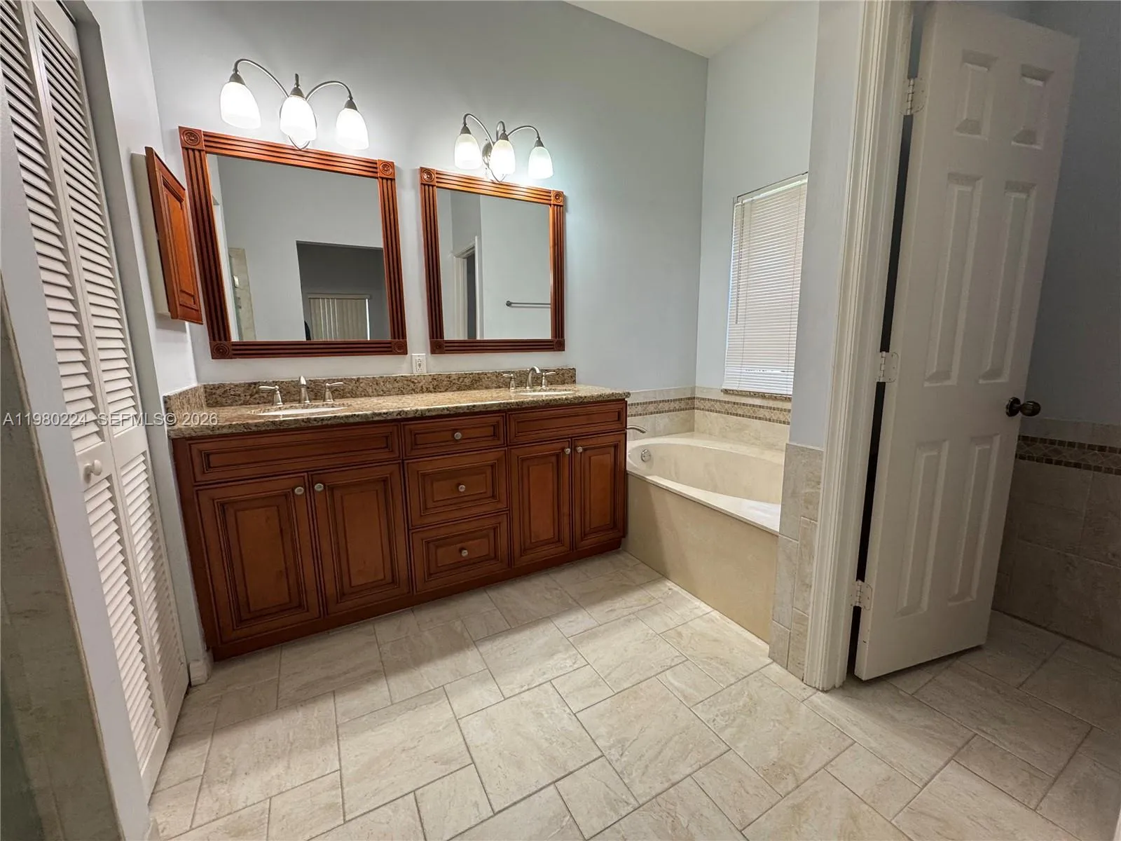 4321 Willow Ridge Dr, Weston, Florida 33331, Weston, Florida 33331, 4 Bedrooms Bedrooms, ,2 BathroomsBathrooms,Residential,For Sale,4321 Willow Ridge Dr, Weston, Florida 33331,A11980224