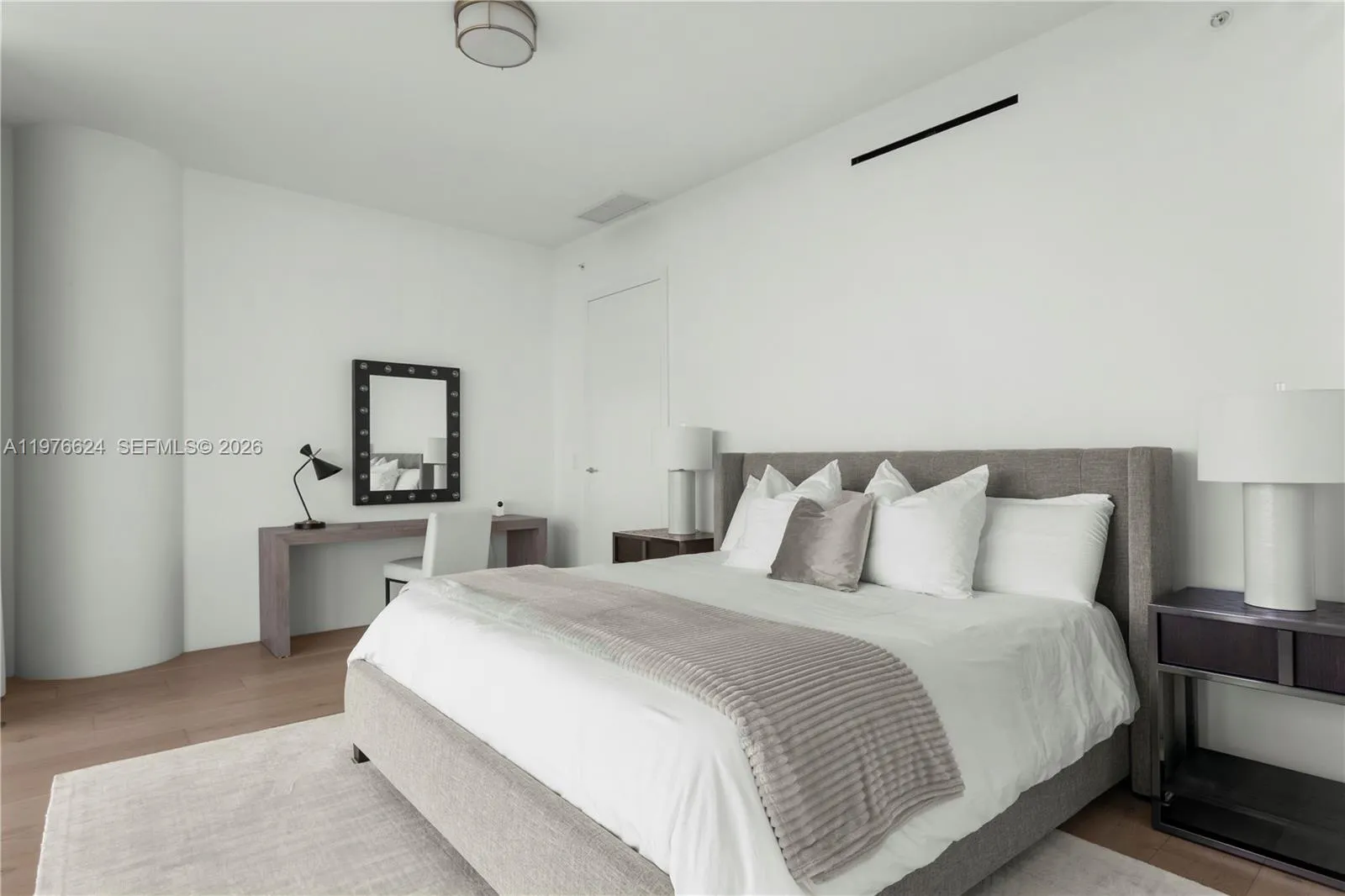 8701 Collins Ave 604, Miami Beach, Florida 33154, Miami Beach, Florida 33154, 2 Bedrooms Bedrooms, ,2 BathroomsBathrooms,Residential Lease,For Rent,8701 Collins Ave 604, Miami Beach, Florida 33154,A11976624