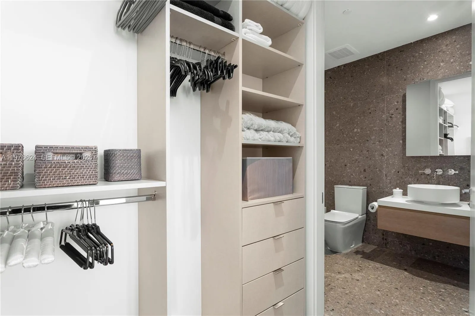 8701 Collins Ave 604, Miami Beach, Florida 33154, Miami Beach, Florida 33154, 2 Bedrooms Bedrooms, ,2 BathroomsBathrooms,Residential Lease,For Rent,8701 Collins Ave 604, Miami Beach, Florida 33154,A11976624