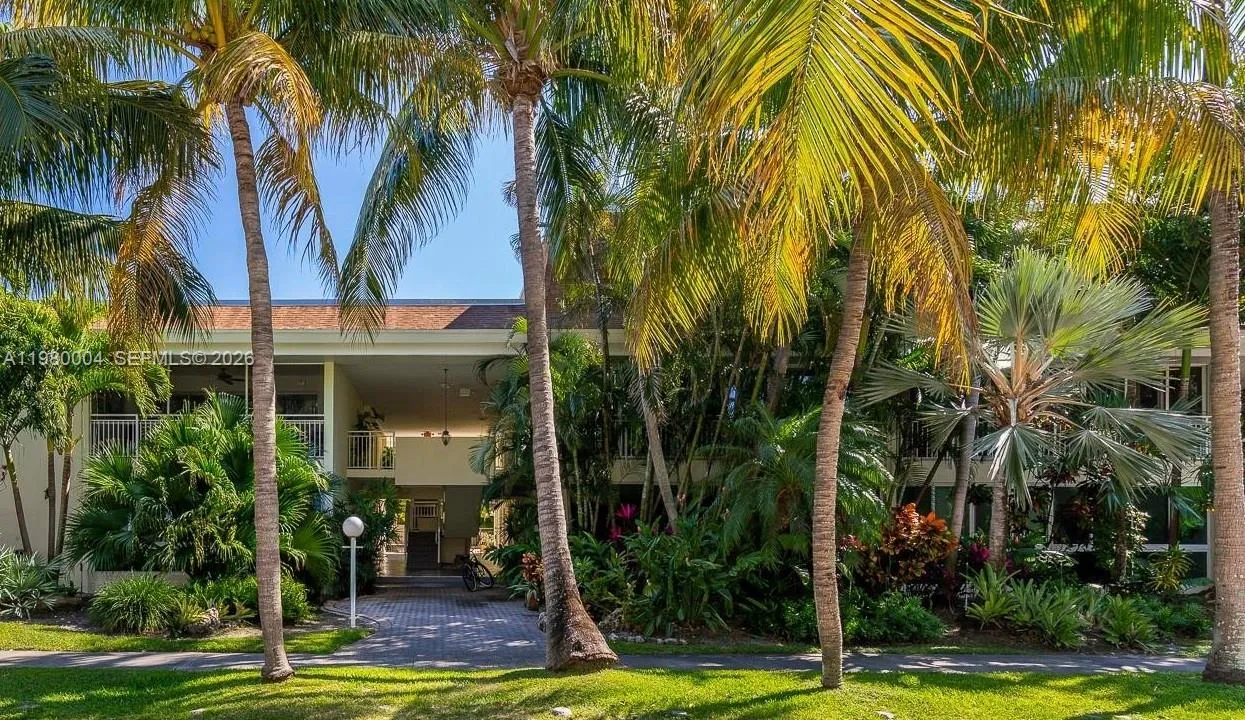 260 Sunrise Dr H, Key Biscayne, Florida 33149, Key Biscayne, Florida 33149, 2 Bedrooms Bedrooms, ,2 BathroomsBathrooms,Residential Lease,For Rent,260 Sunrise Dr H, Key Biscayne, Florida 33149,A11980004 260 Sunrise Dr H, Key Biscayne, Florida 33149, Key Biscayne, Florida 33149, 2 Bedrooms Bedrooms, ,2 BathroomsBathrooms,Residential Lease,For Rent,260 Sunrise Dr H, Key Biscayne, Florida 33149,A11980004