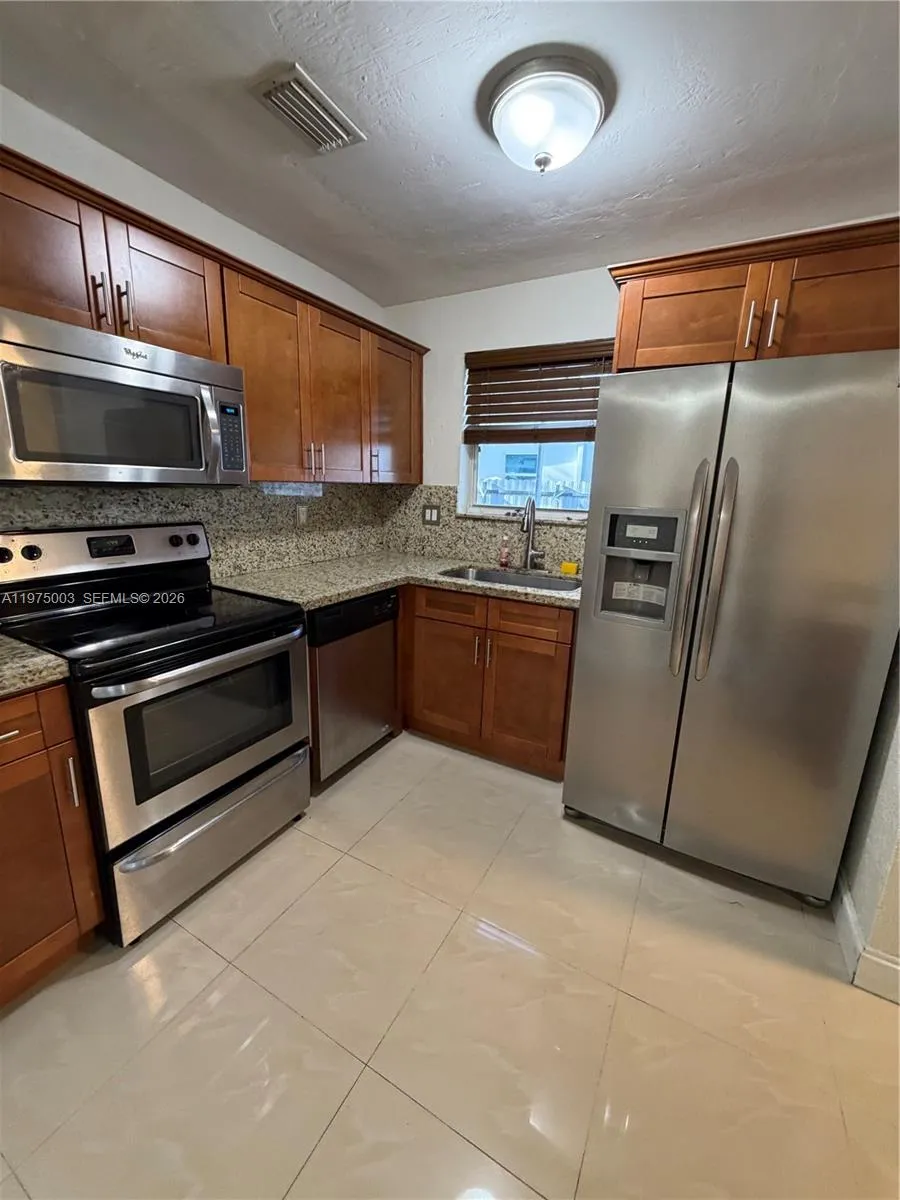 2655 Island Dr, Miramar, Florida 33023, Miramar, Florida 33023, 2 Bedrooms Bedrooms, ,1 BathroomBathrooms,Residential Lease,For Rent,2655 Island Dr, Miramar, Florida 33023,A11975003