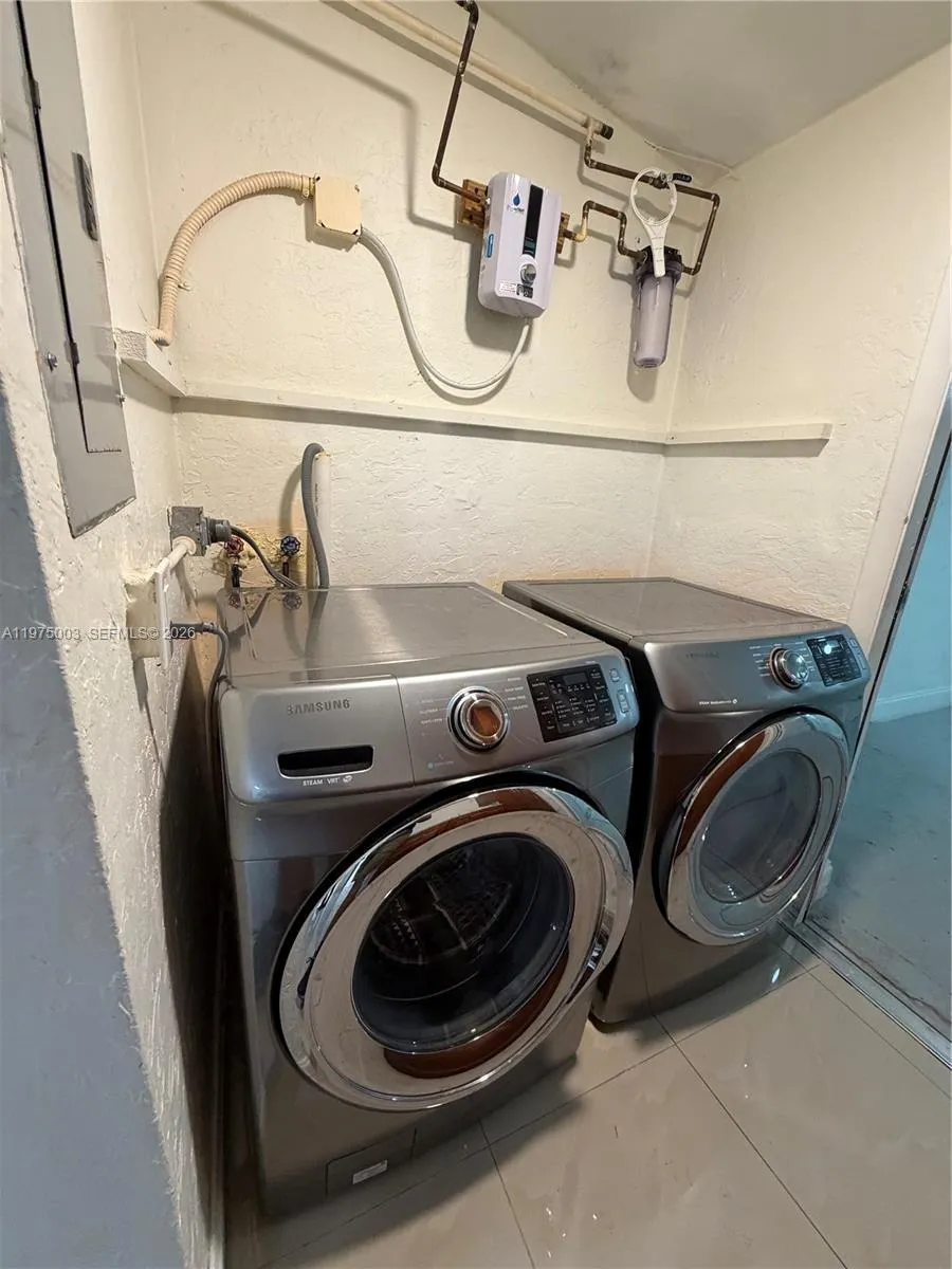 2655 Island Dr, Miramar, Florida 33023, Miramar, Florida 33023, 2 Bedrooms Bedrooms, ,1 BathroomBathrooms,Residential Lease,For Rent,2655 Island Dr, Miramar, Florida 33023,A11975003