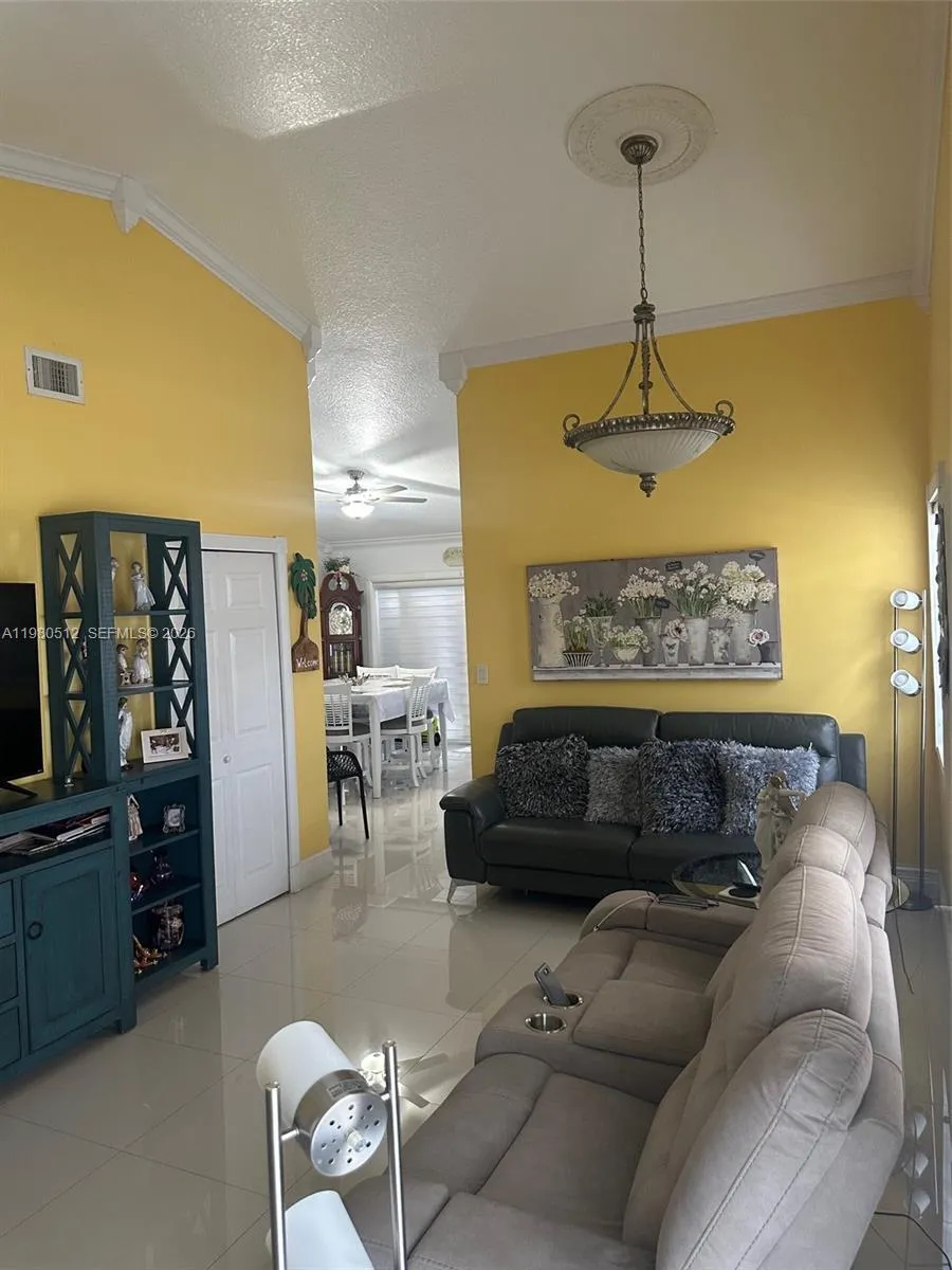 2501 W 73rd Pl, Hialeah, Florida 33016, Hialeah, Florida 33016, 3 Bedrooms Bedrooms, ,2 BathroomsBathrooms,Residential,For Sale,2501 W 73rd Pl, Hialeah, Florida 33016,A11980512