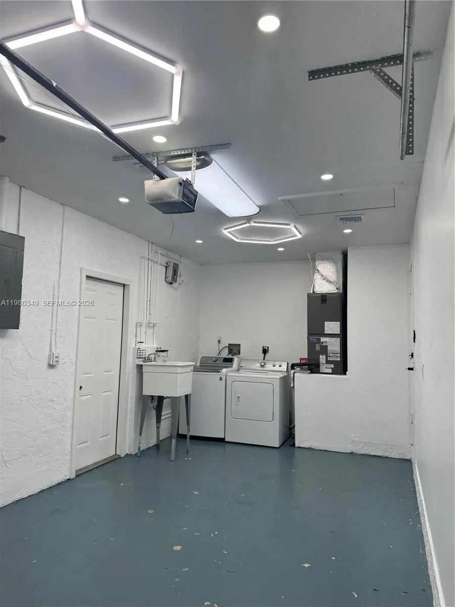 17340 Nw 63rd Ave, Hialeah, Florida 33015, Hialeah, Florida 33015, 2 Bedrooms Bedrooms, ,2 BathroomsBathrooms,Residential Lease,For Rent,17340 Nw 63rd Ave, Hialeah, Florida 33015,A11980349