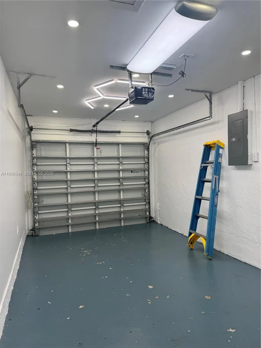 17340 Nw 63rd Ave, Hialeah, Florida 33015, Hialeah, Florida 33015, 2 Bedrooms Bedrooms, ,2 BathroomsBathrooms,Residential Lease,For Rent,17340 Nw 63rd Ave, Hialeah, Florida 33015,A11980349