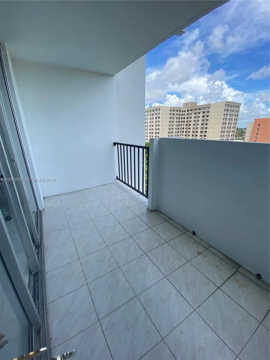 2780 Ne 183rd St 909, Aventura, Florida 33160, Aventura, Florida 33160, 2 Bedrooms Bedrooms, ,2 BathroomsBathrooms,Residential Lease,For Rent,2780 Ne 183rd St 909, Aventura, Florida 33160,A11980868