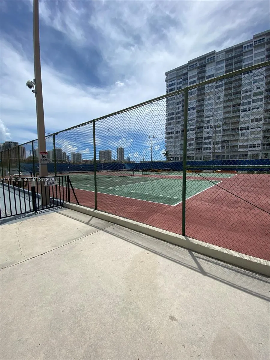 2780 Ne 183rd St 909, Aventura, Florida 33160, Aventura, Florida 33160, 2 Bedrooms Bedrooms, ,2 BathroomsBathrooms,Residential Lease,For Rent,2780 Ne 183rd St 909, Aventura, Florida 33160,A11980868