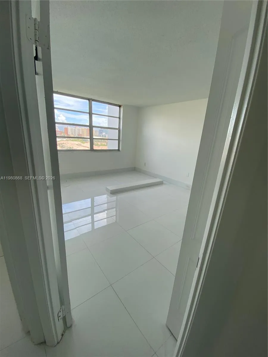 2780 Ne 183rd St 909, Aventura, Florida 33160, Aventura, Florida 33160, 2 Bedrooms Bedrooms, ,2 BathroomsBathrooms,Residential Lease,For Rent,2780 Ne 183rd St 909, Aventura, Florida 33160,A11980868