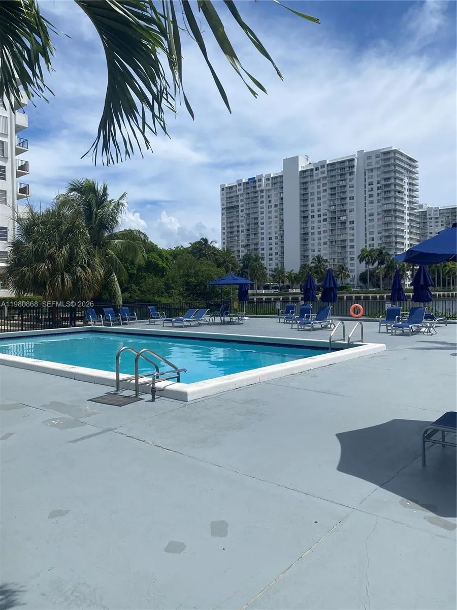 2780 Ne 183rd St 909, Aventura, Florida 33160, Aventura, Florida 33160, 2 Bedrooms Bedrooms, ,2 BathroomsBathrooms,Residential Lease,For Rent,2780 Ne 183rd St 909, Aventura, Florida 33160,A11980868