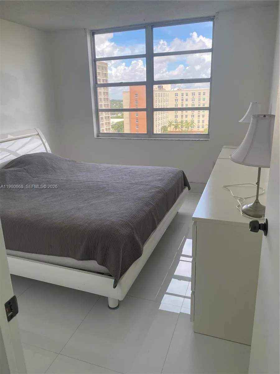 2780 Ne 183rd St 909, Aventura, Florida 33160, Aventura, Florida 33160, 2 Bedrooms Bedrooms, ,2 BathroomsBathrooms,Residential Lease,For Rent,2780 Ne 183rd St 909, Aventura, Florida 33160,A11980868