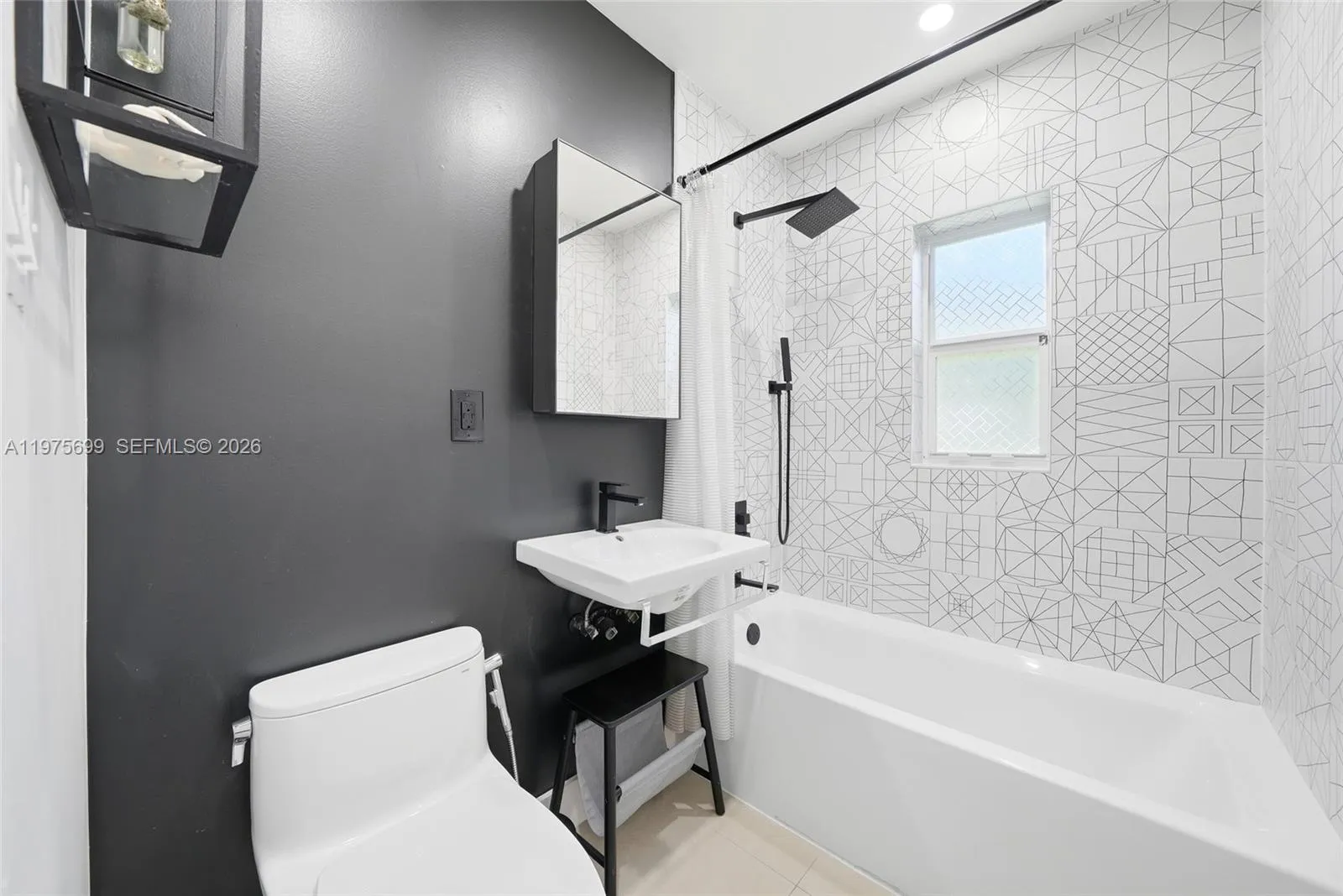 2190 Sw 20th St, Miami, Florida 33145, Miami, Florida 33145, 3 Bedrooms Bedrooms, ,2 BathroomsBathrooms,Residential,For Sale,2190 Sw 20th St, Miami, Florida 33145,A11975699