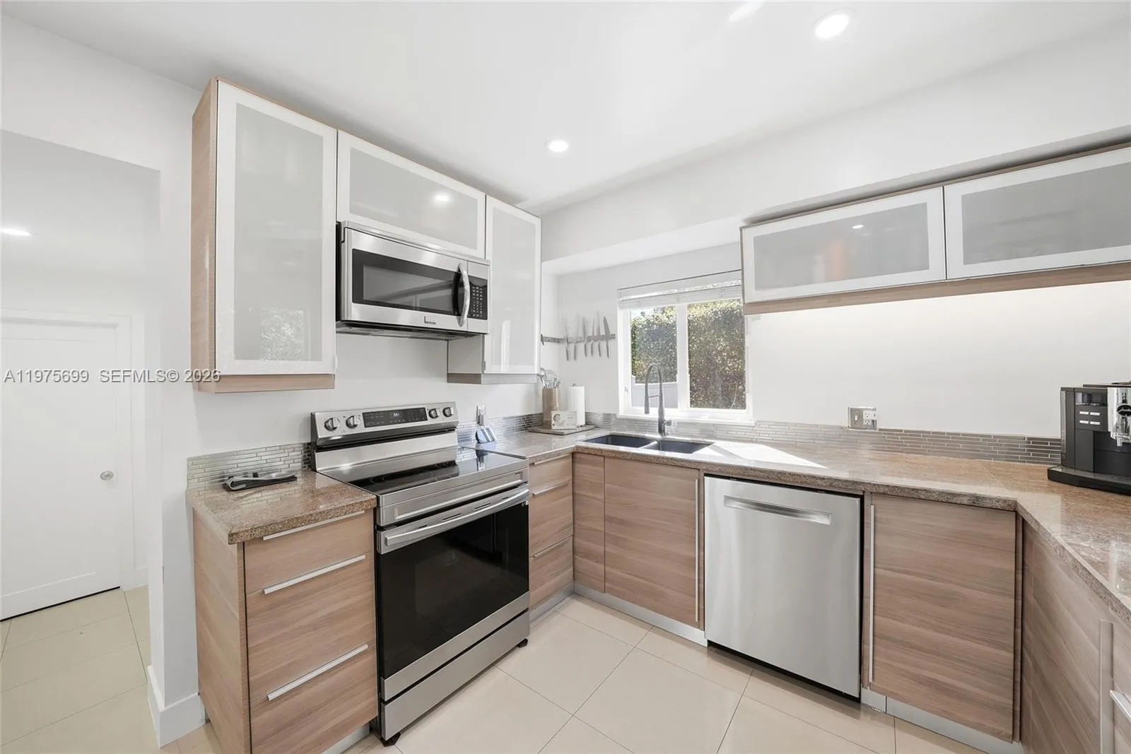 2190 Sw 20th St, Miami, Florida 33145, Miami, Florida 33145, 3 Bedrooms Bedrooms, ,2 BathroomsBathrooms,Residential,For Sale,2190 Sw 20th St, Miami, Florida 33145,A11975699