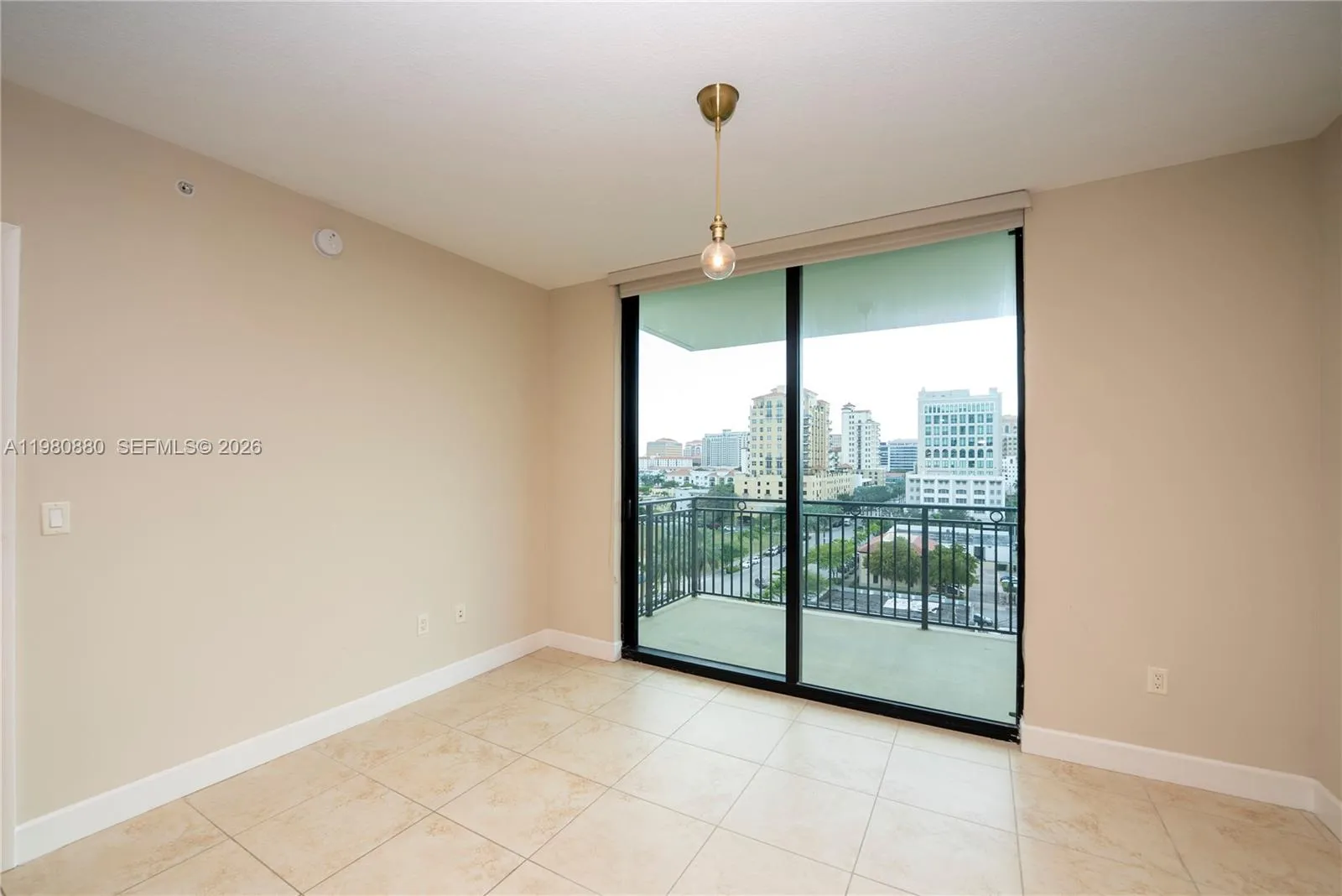 1300 Ponce De Leon Blvd 808, Coral Gables, Florida, Coral Gables, Florida 33134, 1 Bedroom Bedrooms, ,1 BathroomBathrooms,Residential Lease,For Rent,1300 Ponce De Leon Blvd 808, Coral Gables, Florida,A11980880