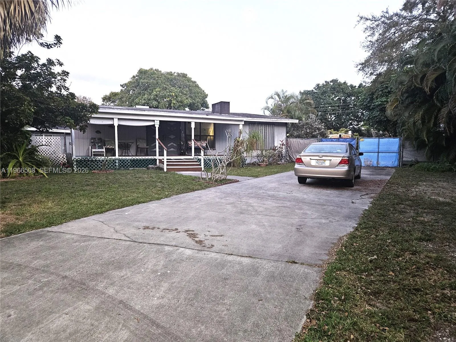 5096 Sw 28 Ter, Dania Beach, Florida 33312, Dania Beach, Florida 33312, 3 Bedrooms Bedrooms, ,2 BathroomsBathrooms,Residential,For Sale,5096 Sw 28 Ter, Dania Beach, Florida 33312,A11966508
