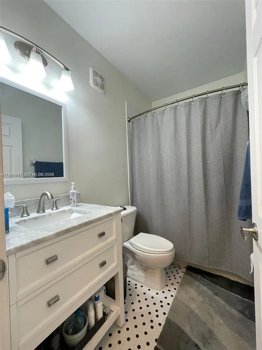 5440 Nw 107th Ave 201, Doral, Florida 33178, Doral, Florida 33178, 3 Bedrooms Bedrooms, ,3 BathroomsBathrooms,Residential Lease,For Rent,5440 Nw 107th Ave 201, Doral, Florida 33178,A11980891
