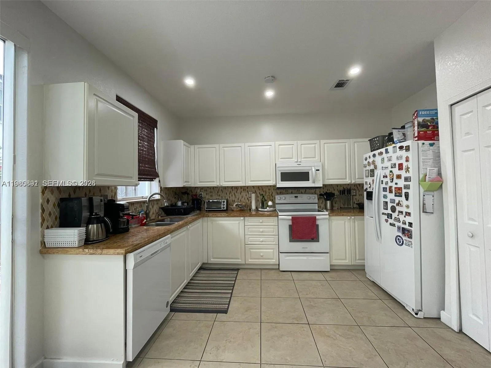 5440 Nw 107th Ave 201, Doral, Florida 33178, Doral, Florida 33178, 3 Bedrooms Bedrooms, ,3 BathroomsBathrooms,Residential Lease,For Rent,5440 Nw 107th Ave 201, Doral, Florida 33178,A11980891