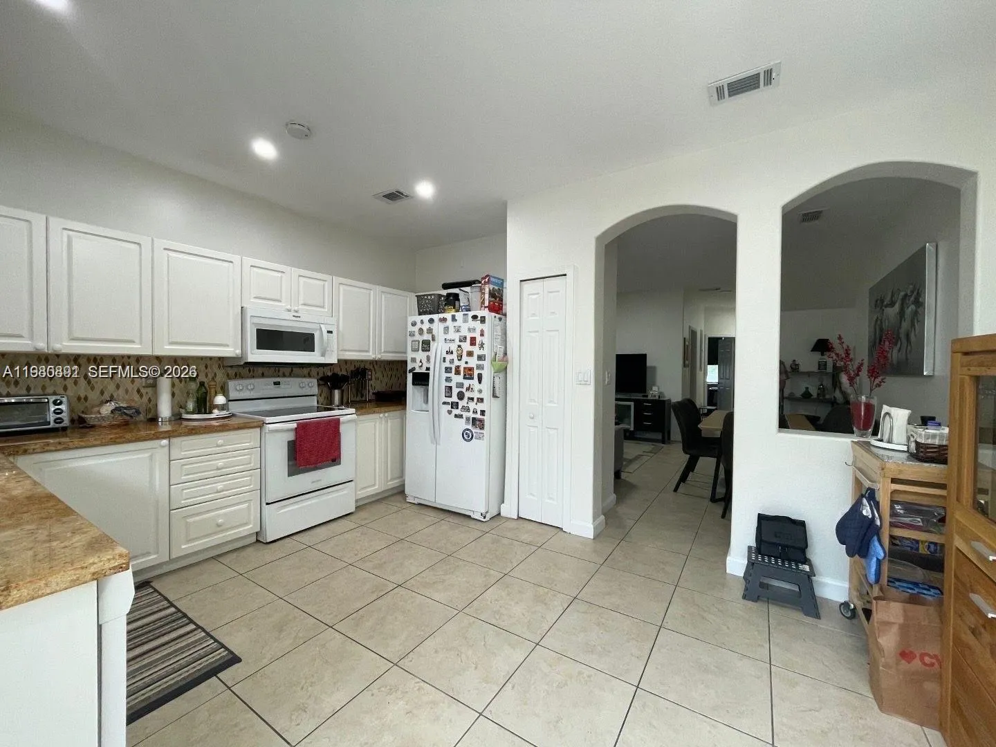 5440 Nw 107th Ave 201, Doral, Florida 33178, Doral, Florida 33178, 3 Bedrooms Bedrooms, ,3 BathroomsBathrooms,Residential Lease,For Rent,5440 Nw 107th Ave 201, Doral, Florida 33178,A11980891