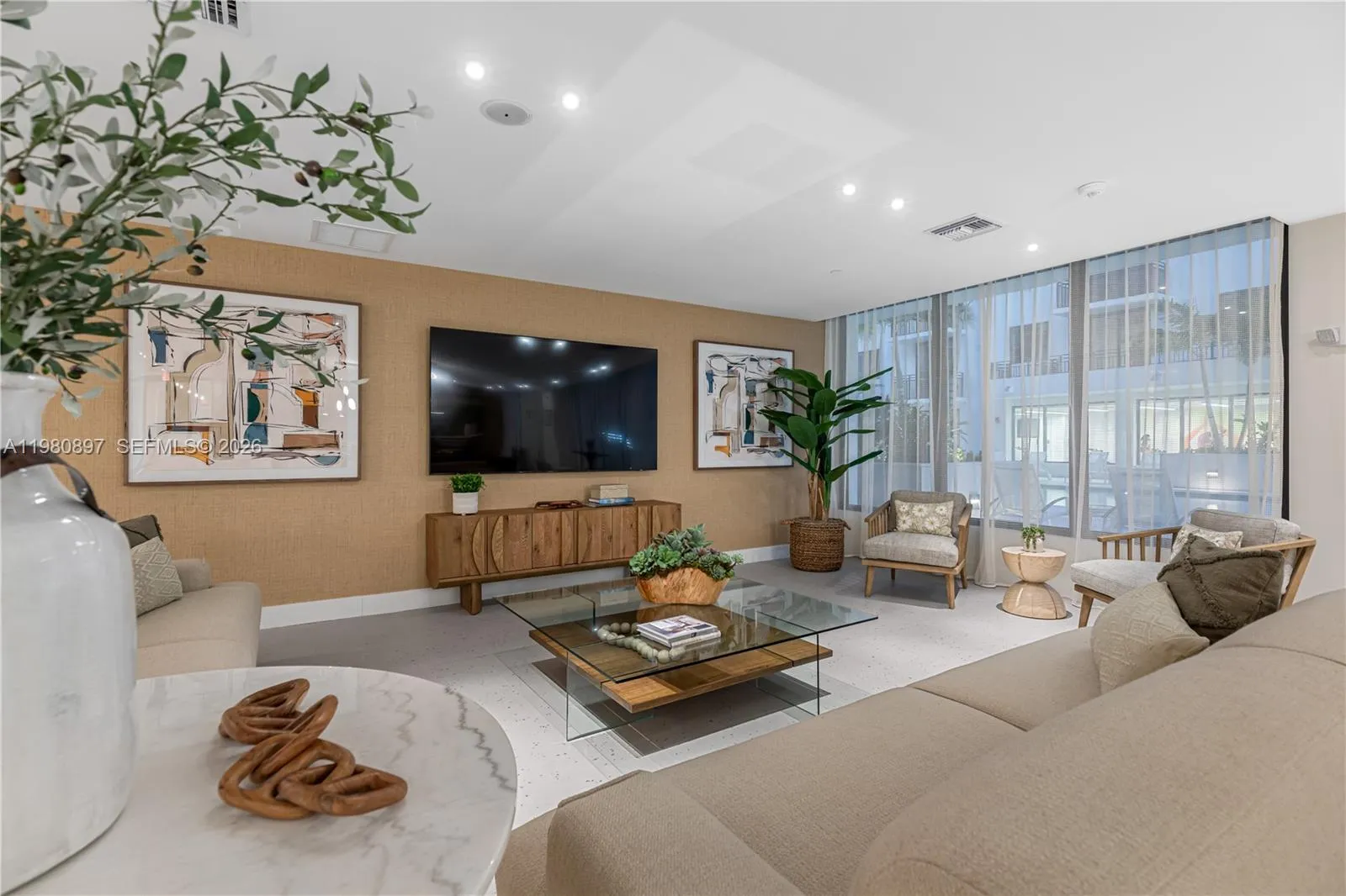 4 N Federal Hwy Ph 838, Dania Beach, Florida 33004, Dania Beach, Florida 33004, ,1 BathroomBathrooms,Residential Lease,For Rent,4 N Federal Hwy Ph 838, Dania Beach, Florida 33004,A11980897