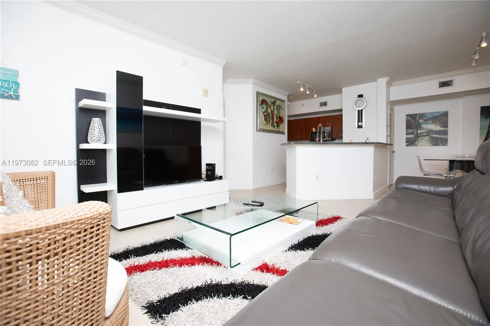 9172 Ne Collins Ave 312, Surfside, Florida 33154, Surfside, Florida 33154, 2 Bedrooms Bedrooms, ,2 BathroomsBathrooms,Residential Lease,For Rent,9172 Ne Collins Ave 312, Surfside, Florida 33154,A11973082
