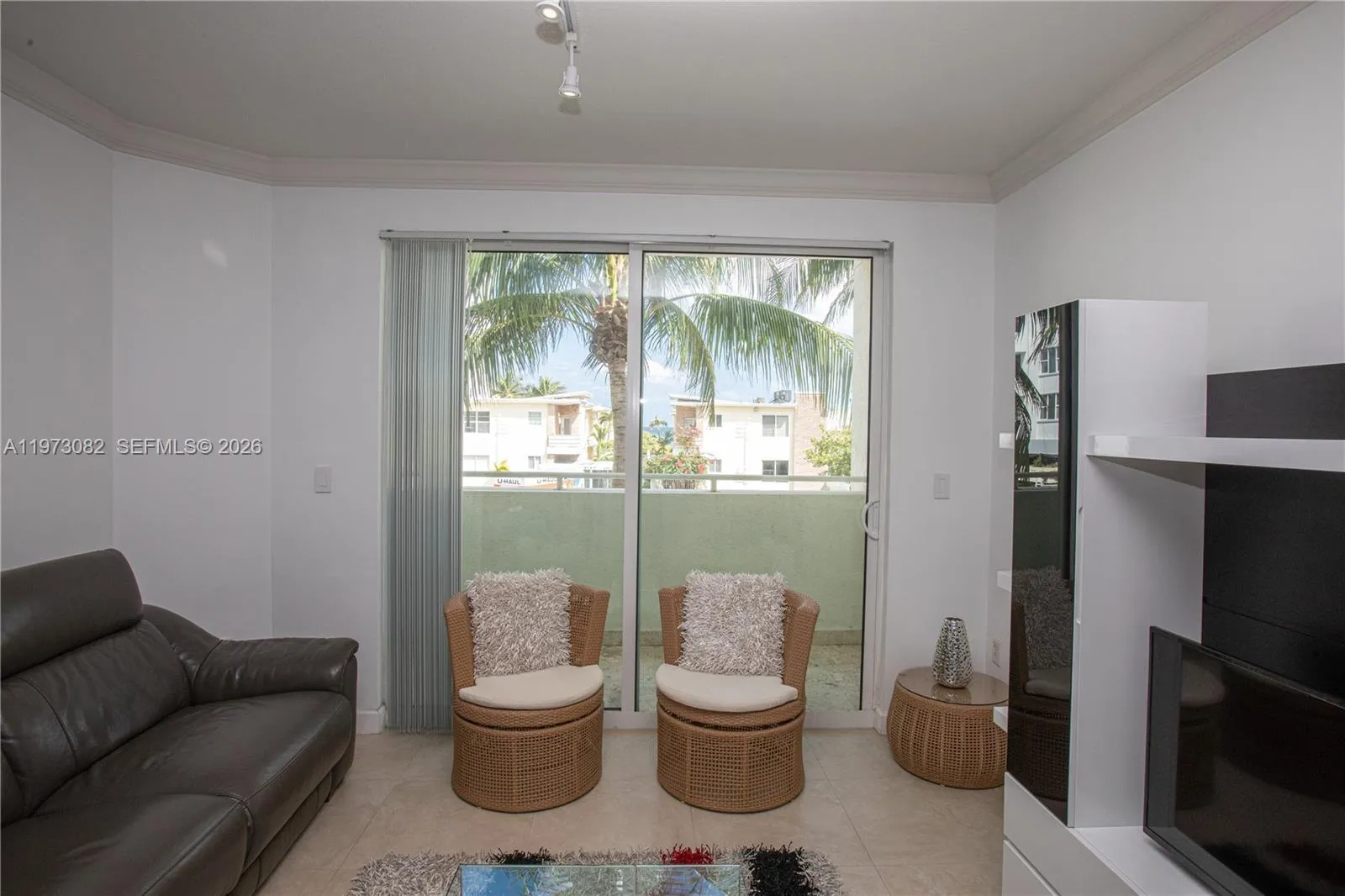 9172 Ne Collins Ave 312, Surfside, Florida 33154, Surfside, Florida 33154, 2 Bedrooms Bedrooms, ,2 BathroomsBathrooms,Residential Lease,For Rent,9172 Ne Collins Ave 312, Surfside, Florida 33154,A11973082
