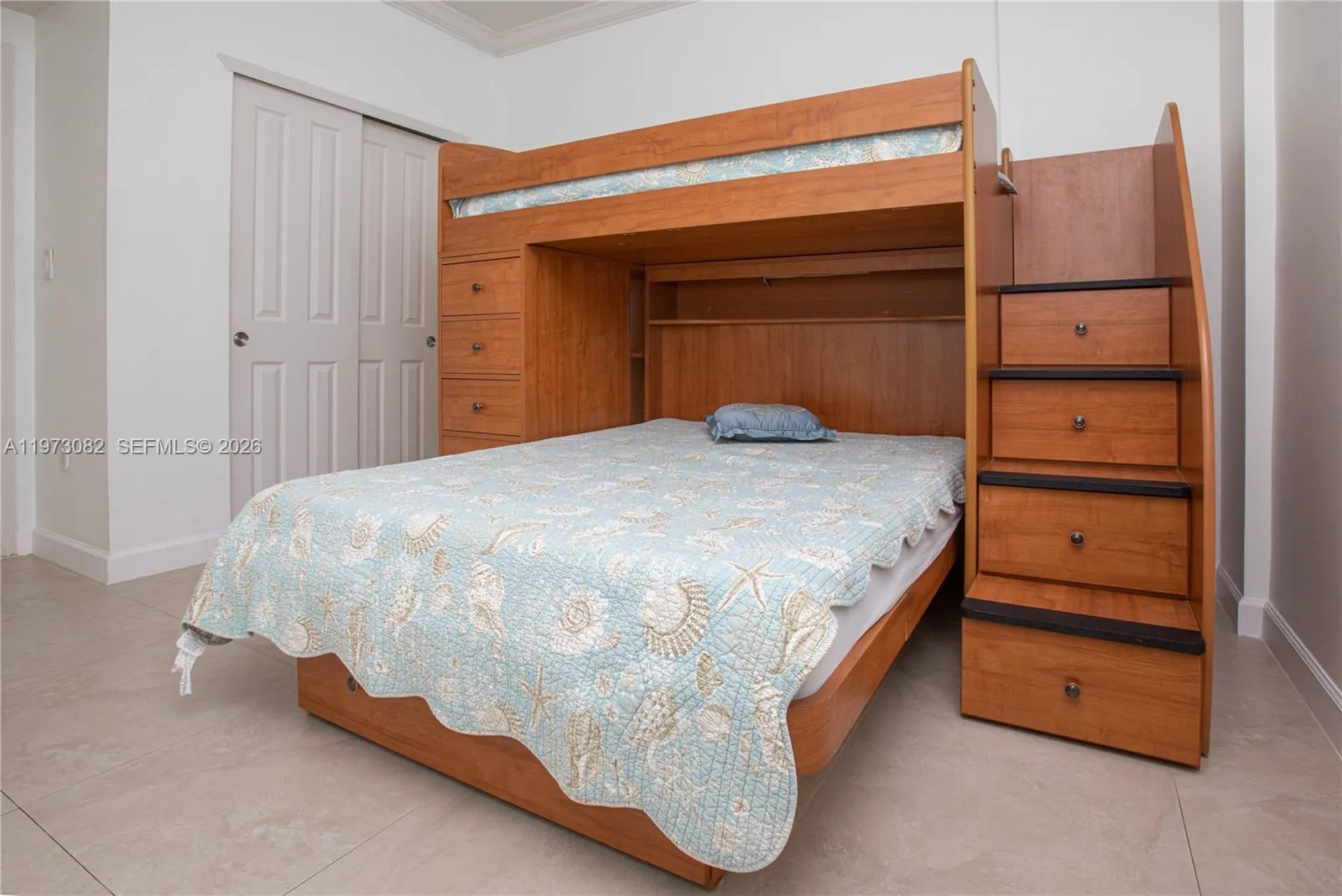 9172 Ne Collins Ave 312, Surfside, Florida 33154, Surfside, Florida 33154, 2 Bedrooms Bedrooms, ,2 BathroomsBathrooms,Residential Lease,For Rent,9172 Ne Collins Ave 312, Surfside, Florida 33154,A11973082