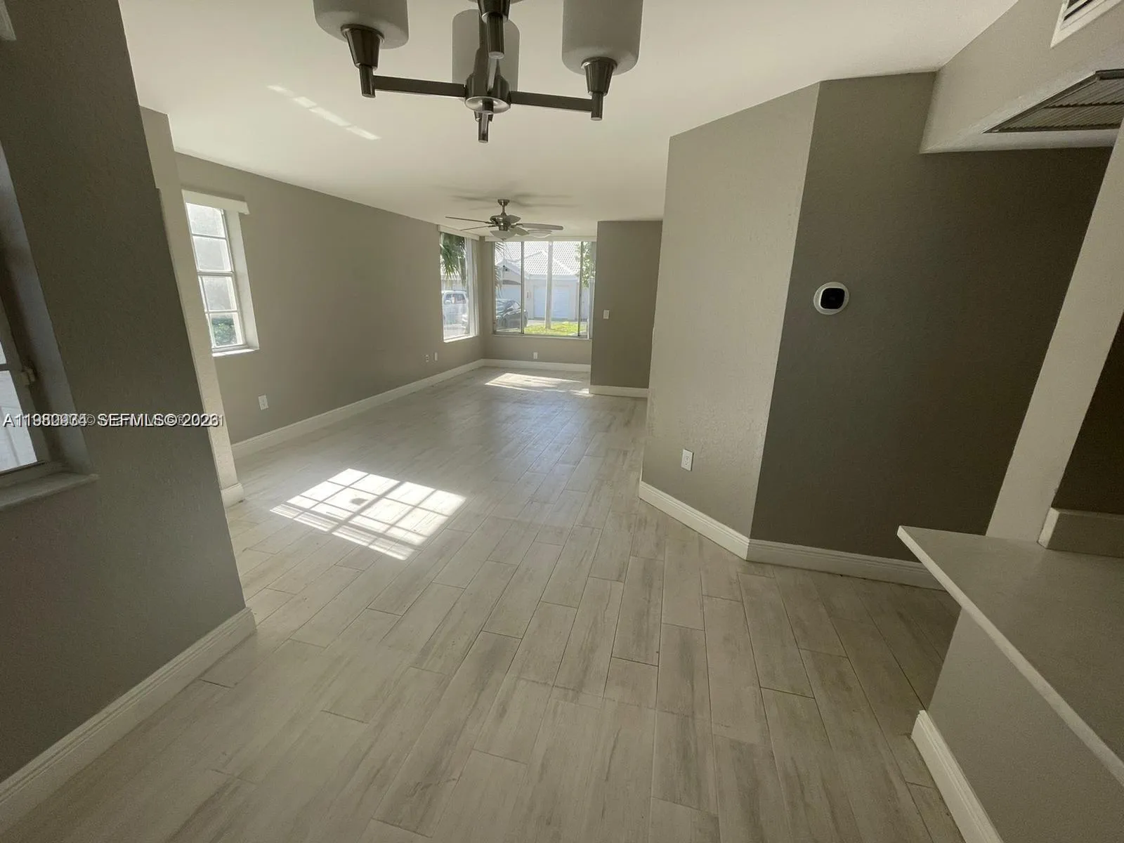 2811 N Oakland Forest Dr 110, Oakland Park, Florid, Oakland Park, Florida 33309, 2 Bedrooms Bedrooms, ,2 BathroomsBathrooms,Residential Lease,For Rent,2811 N Oakland Forest Dr 110, Oakland Park, Florid,A11980934