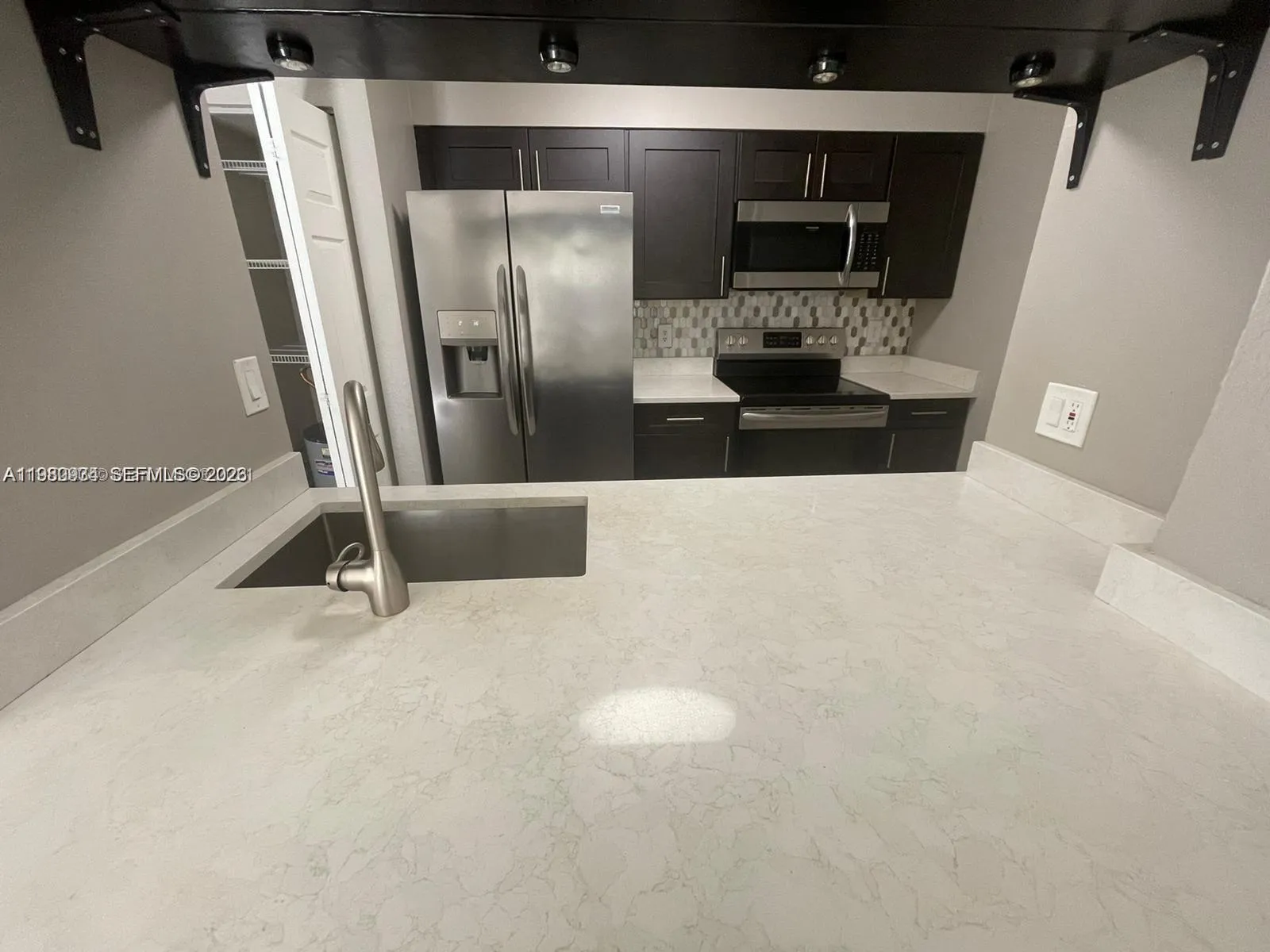 2811 N Oakland Forest Dr 110, Oakland Park, Florid, Oakland Park, Florida 33309, 2 Bedrooms Bedrooms, ,2 BathroomsBathrooms,Residential Lease,For Rent,2811 N Oakland Forest Dr 110, Oakland Park, Florid,A11980934