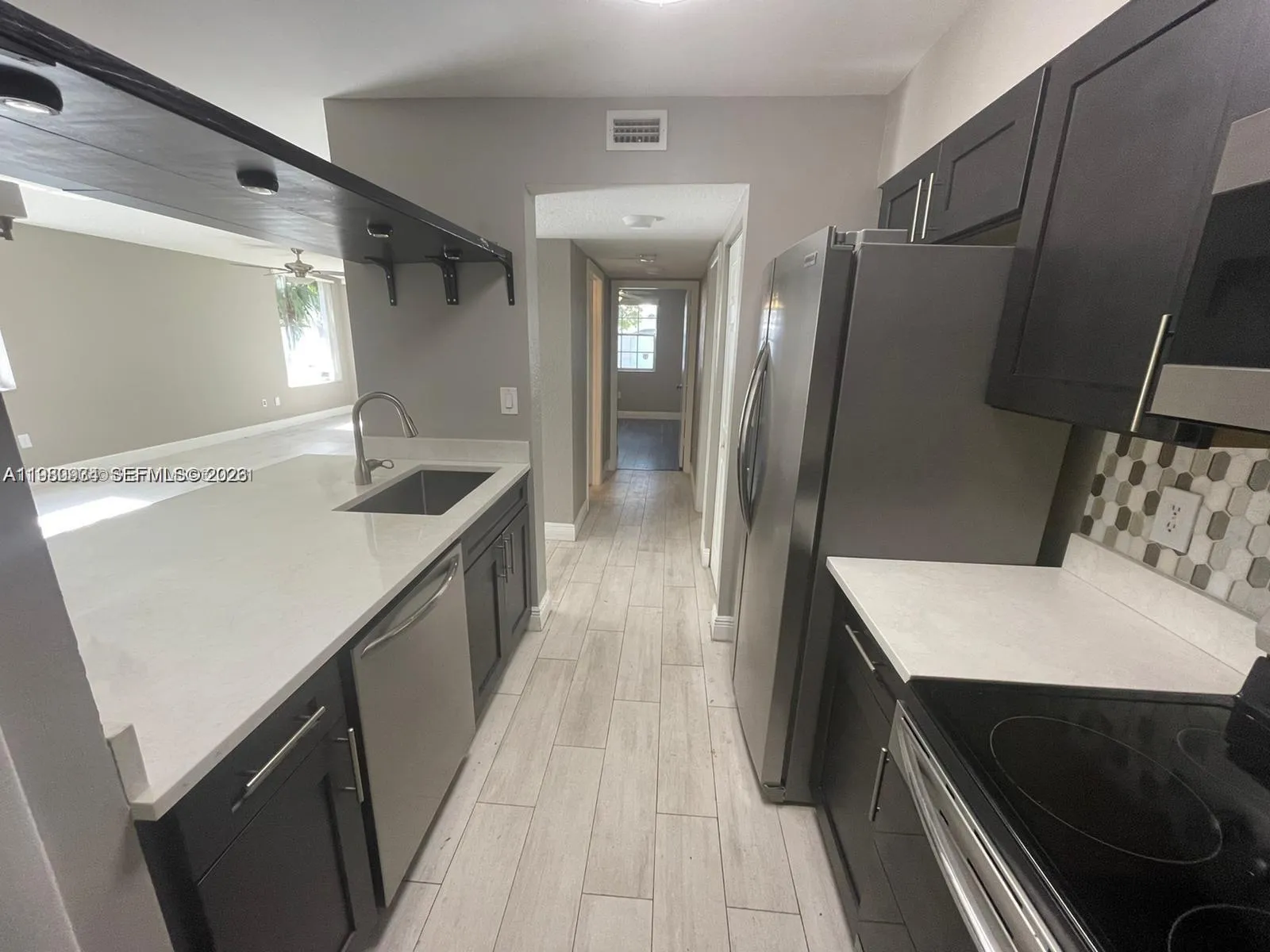 2811 N Oakland Forest Dr 110, Oakland Park, Florid, Oakland Park, Florida 33309, 2 Bedrooms Bedrooms, ,2 BathroomsBathrooms,Residential Lease,For Rent,2811 N Oakland Forest Dr 110, Oakland Park, Florid,A11980934