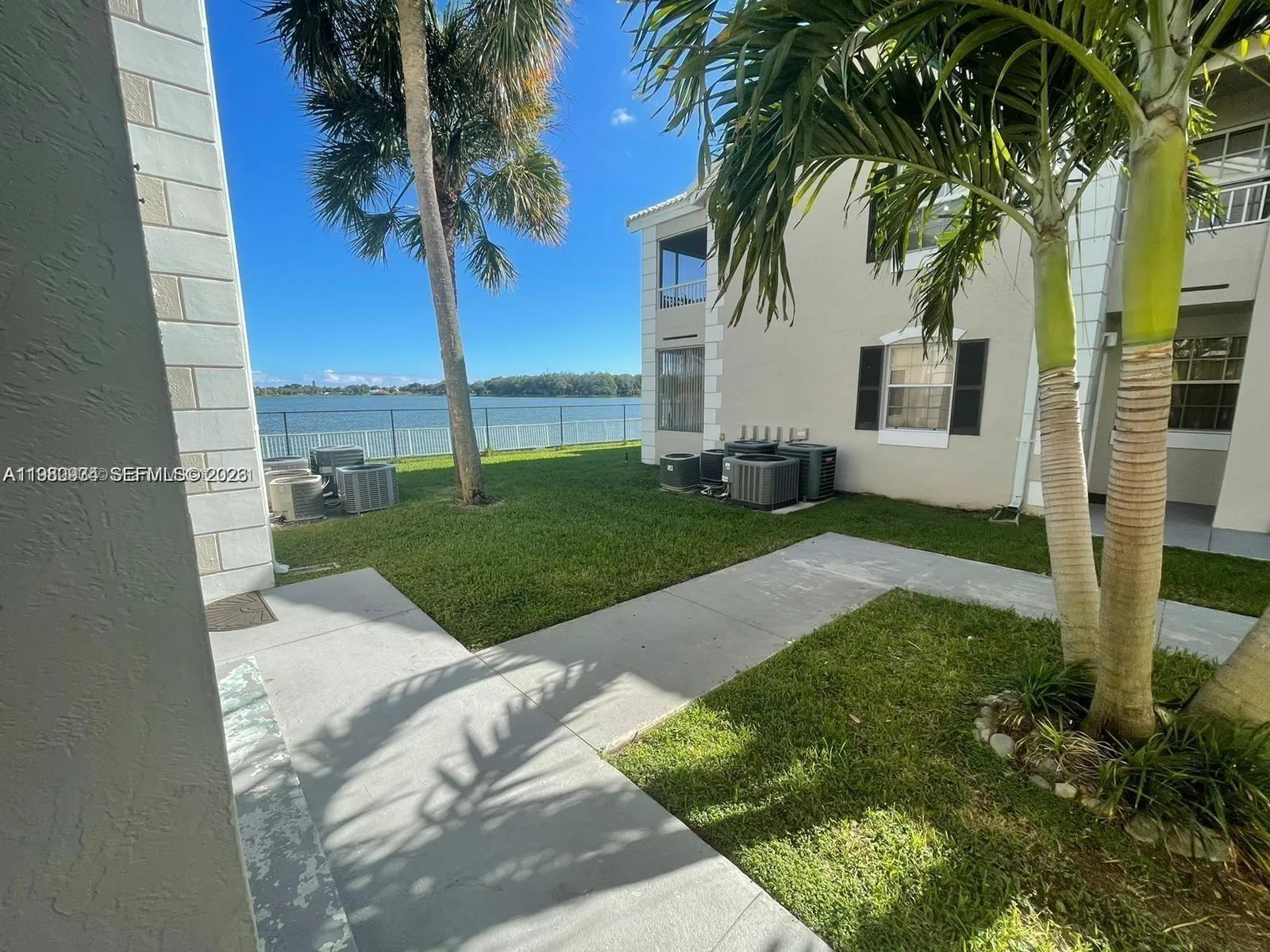 2811 N Oakland Forest Dr 110, Oakland Park, Florid, Oakland Park, Florida 33309, 2 Bedrooms Bedrooms, ,2 BathroomsBathrooms,Residential Lease,For Rent,2811 N Oakland Forest Dr 110, Oakland Park, Florid,A11980934