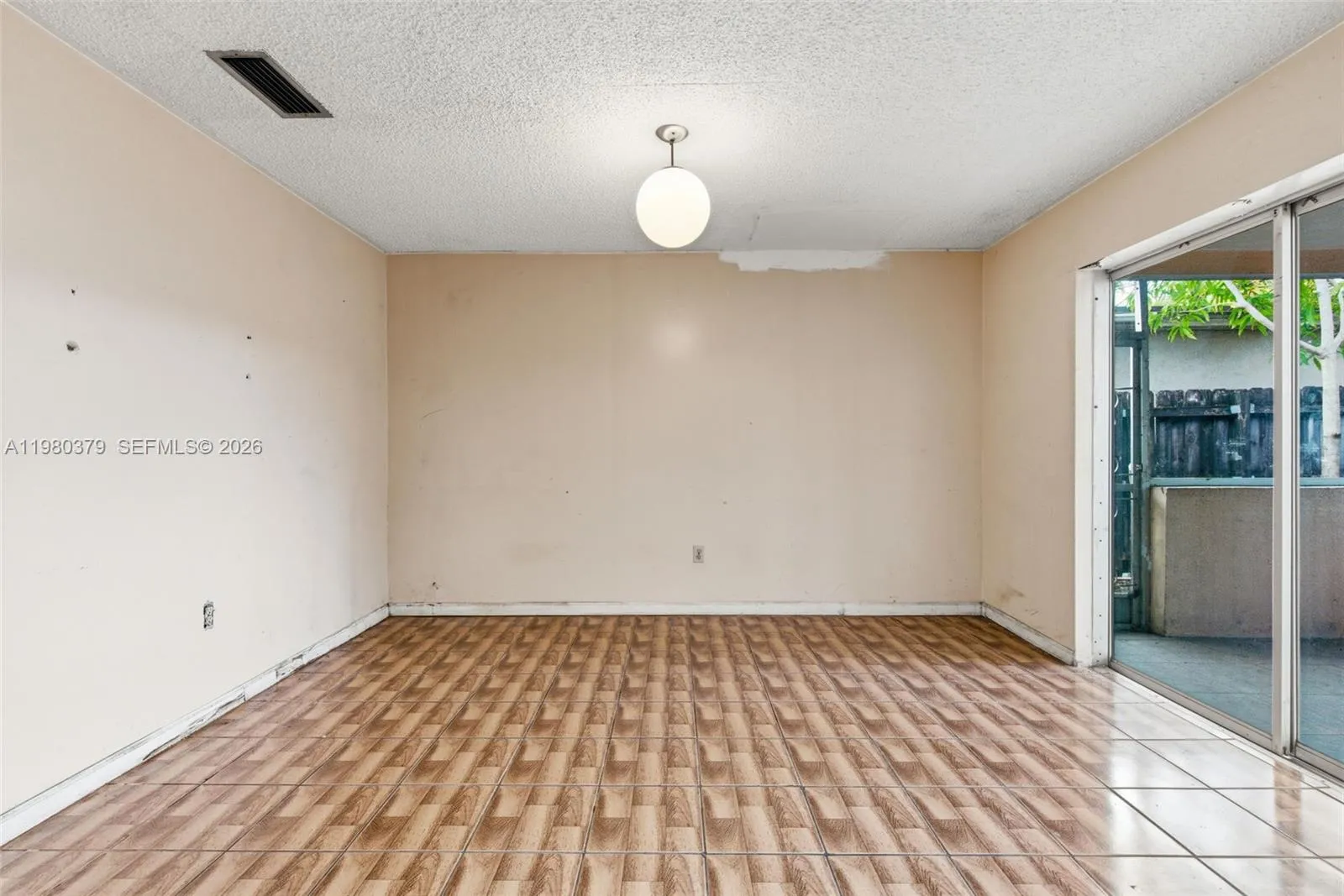 7749 Fairway Blvd, Miramar, Florida 33023, Miramar, Florida 33023, 3 Bedrooms Bedrooms, ,2 BathroomsBathrooms,Residential,For Sale,7749 Fairway Blvd, Miramar, Florida 33023,A11980379