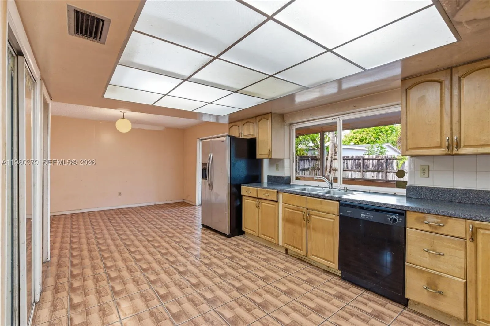 7749 Fairway Blvd, Miramar, Florida 33023, Miramar, Florida 33023, 3 Bedrooms Bedrooms, ,2 BathroomsBathrooms,Residential,For Sale,7749 Fairway Blvd, Miramar, Florida 33023,A11980379