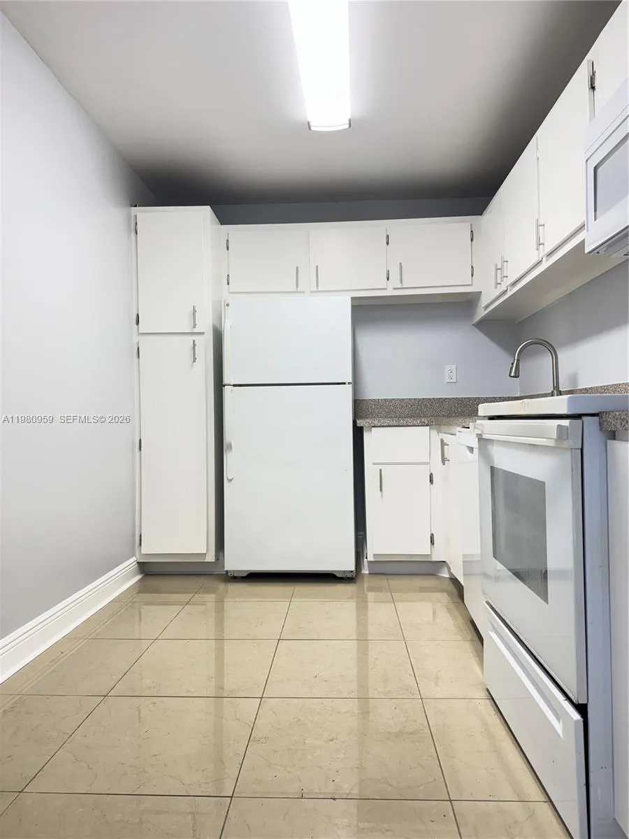 1800 Sans Souci Blvd 341, North Miami, Florida 331, North Miami, Florida 33181, 1 Bedroom Bedrooms, ,1 BathroomBathrooms,Residential Lease,For Rent,1800 Sans Souci Blvd 341, North Miami, Florida 331,A11980959