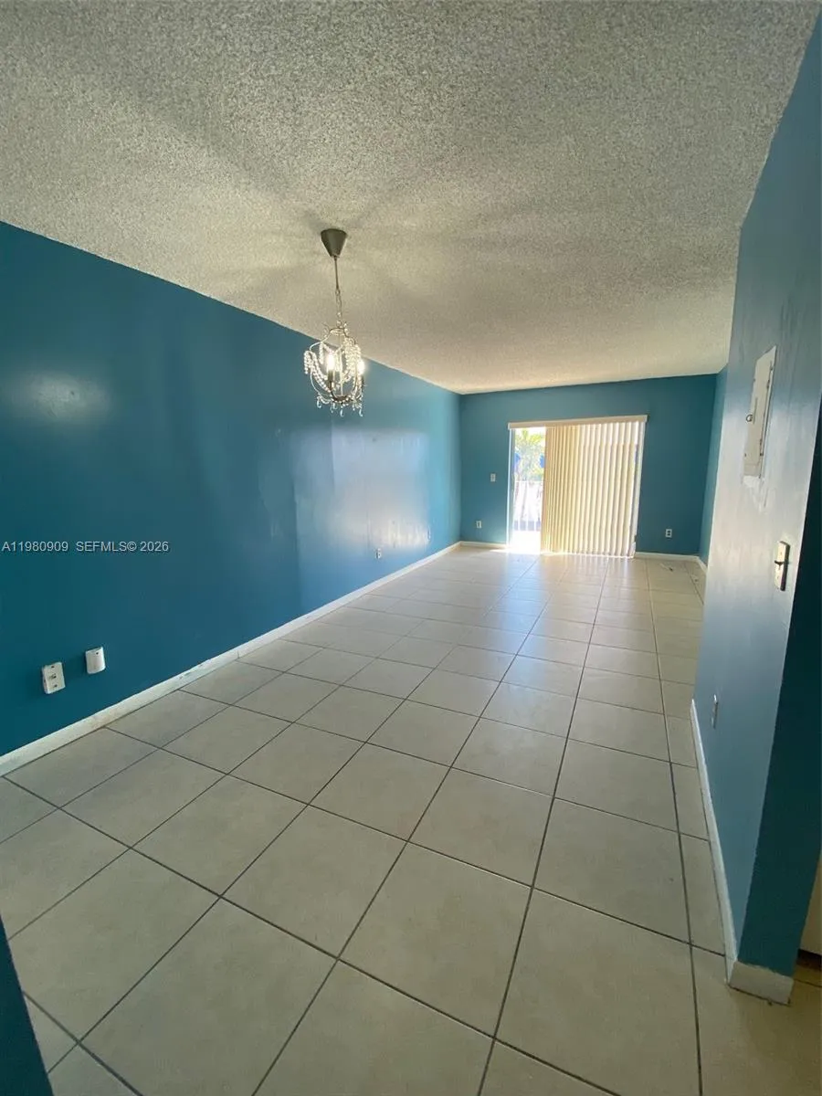 6820 W Flagler St 202, Miami, Florida 33144, Miami, Florida 33144, 1 Bedroom Bedrooms, ,1 BathroomBathrooms,Residential Lease,For Rent,6820 W Flagler St 202, Miami, Florida 33144,A11980909