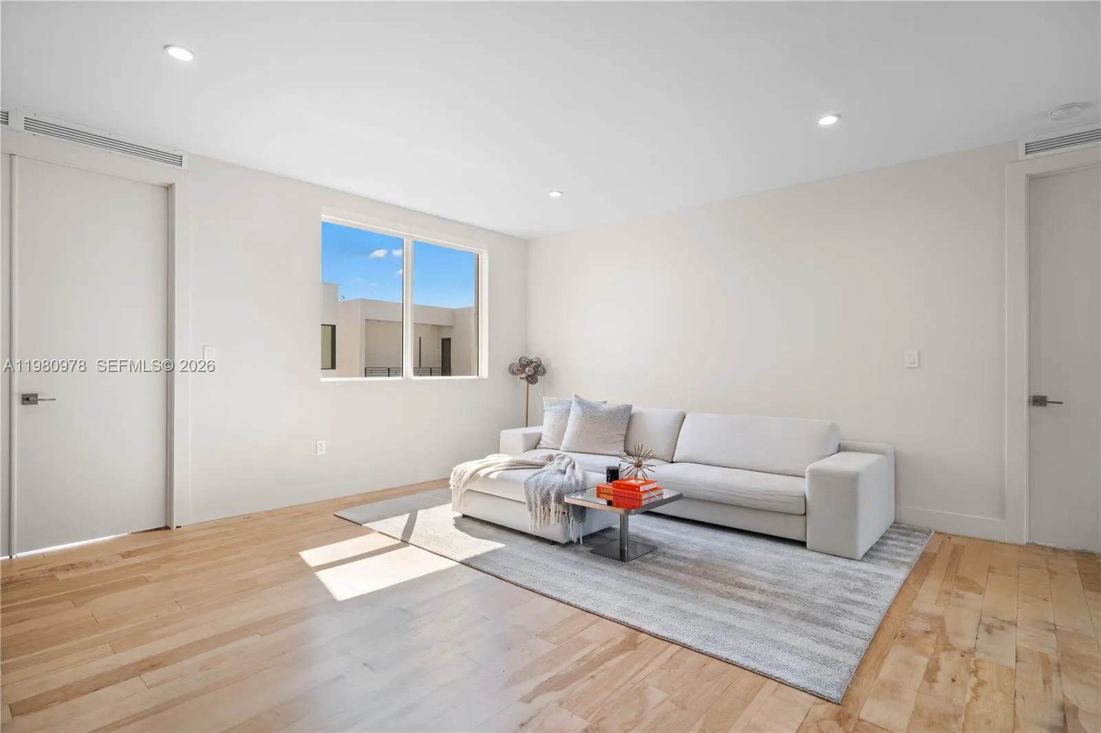 7453 Nw 100th Ct, Doral, Florida 33178, Doral, Florida 33178, 5 Bedrooms Bedrooms, ,5 BathroomsBathrooms,Residential,For Sale,7453 Nw 100th Ct, Doral, Florida 33178,A11980978