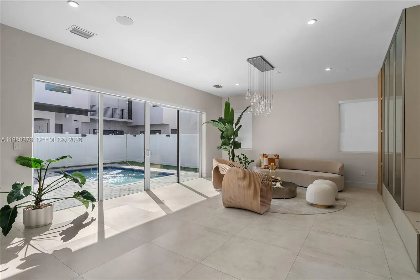 7453 Nw 100th Ct, Doral, Florida 33178, Doral, Florida 33178, 5 Bedrooms Bedrooms, ,5 BathroomsBathrooms,Residential,For Sale,7453 Nw 100th Ct, Doral, Florida 33178,A11980978