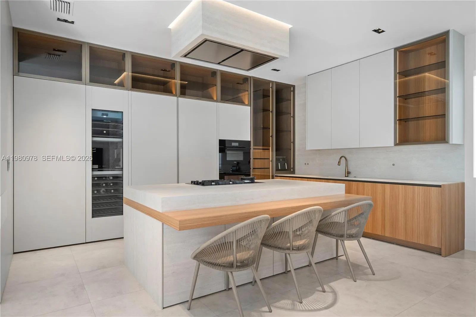 7453 Nw 100th Ct, Doral, Florida 33178, Doral, Florida 33178, 5 Bedrooms Bedrooms, ,5 BathroomsBathrooms,Residential,For Sale,7453 Nw 100th Ct, Doral, Florida 33178,A11980978